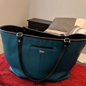 Thirty-One pebbled leather tote bag, gently used